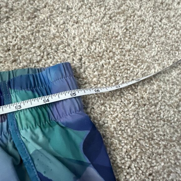 athleta make a splash mesh racer run 4" short 🤍 m - Picture 15 of 16